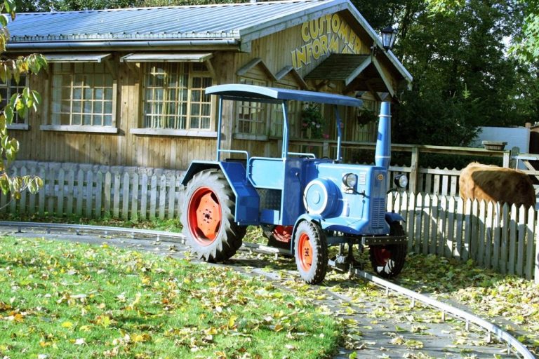 Muddy Duck Tractor Ride